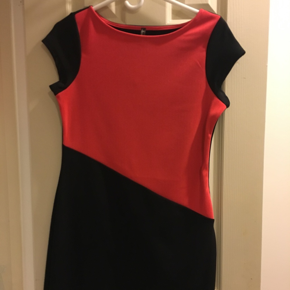 Pink Crayon red and black short color block dress